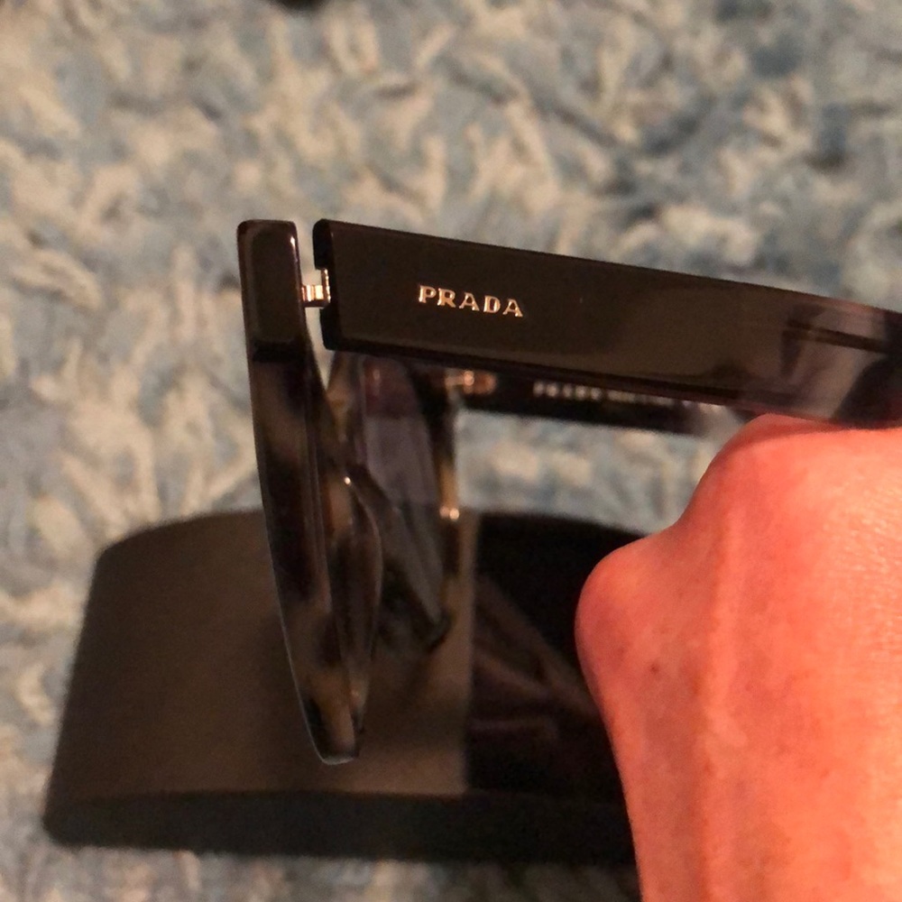 NWOT Prada sunglasses - Picture 4 of 6